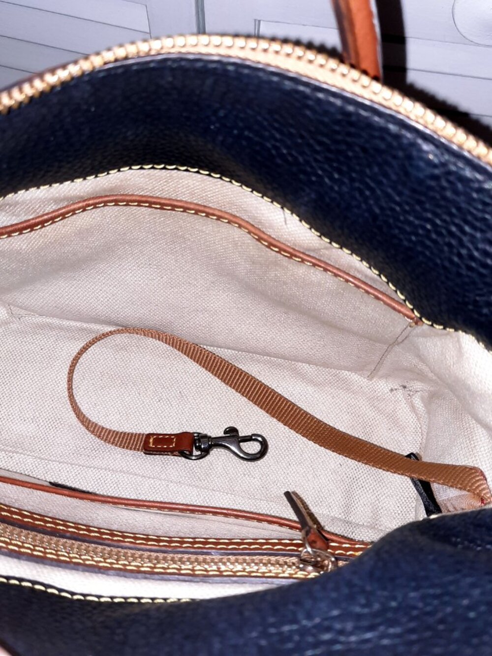 Dooney & Bourke Dipinta Inspired Hand Painted Satchel Cross Listed. - Picture 15 of 16